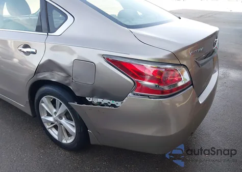 2015 Nissan Altima 2.5 Sv из США, поврежденный, VIN 1N4AL3AP3FC149301